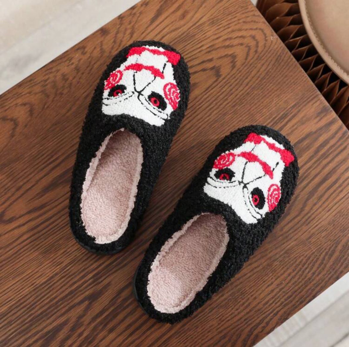 Saw Jigsaw Slippers